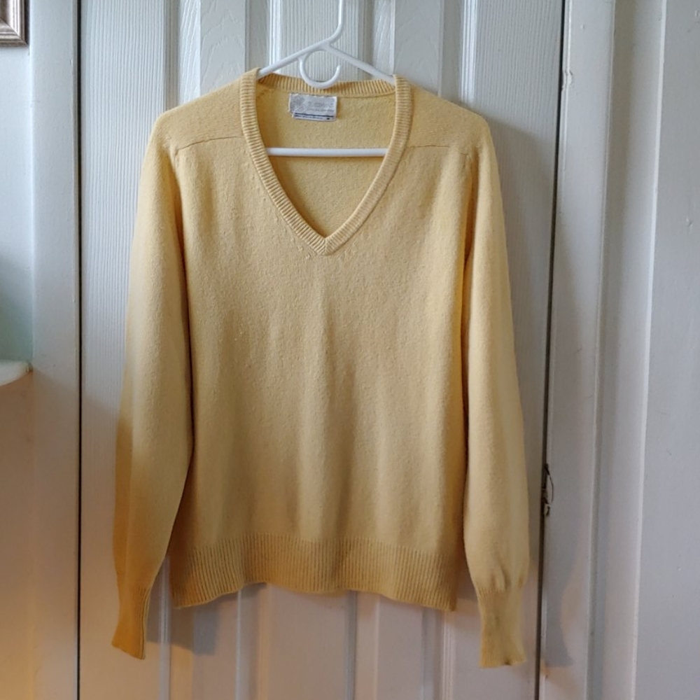 Baltmans 5th Ave 100% Scottish Cashmere V Neck